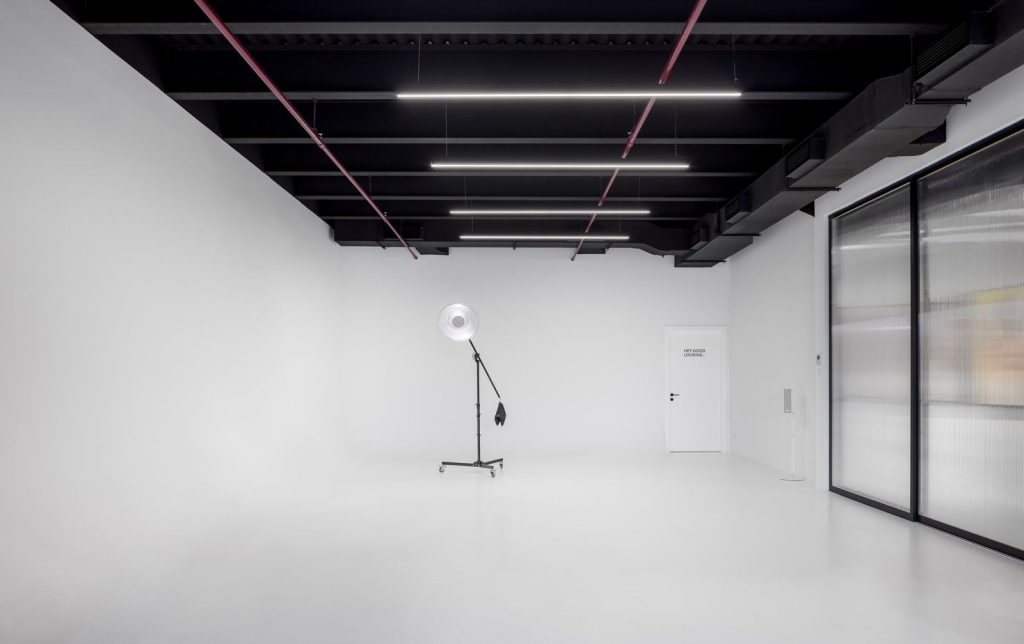 Studio Rental in Dubai: A Creative Space for Every Shoot